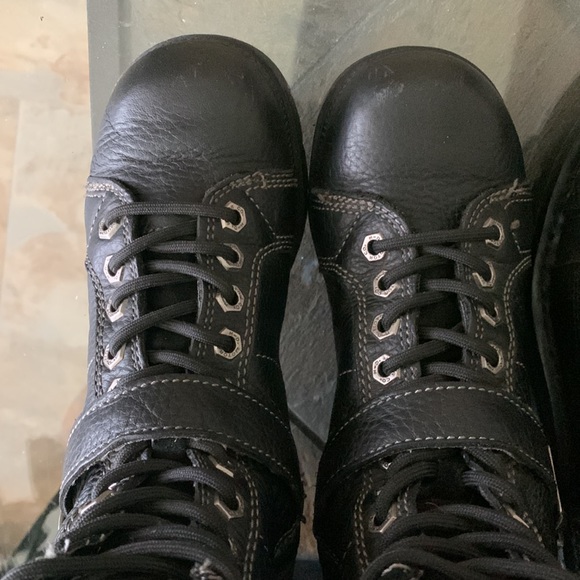 “2” HARLEY DAVIDSON Motorcycle Boot Bundle. Sizes 6.5 & 7 - Picture 14 of 17